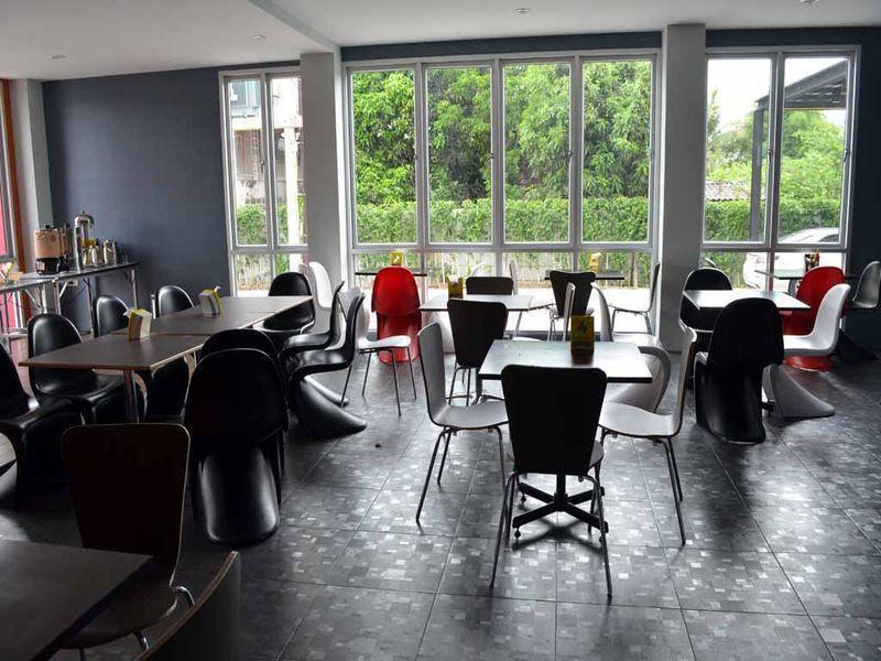 Trendy Hotel Nakhon Pathom Ngoại thất bức ảnh