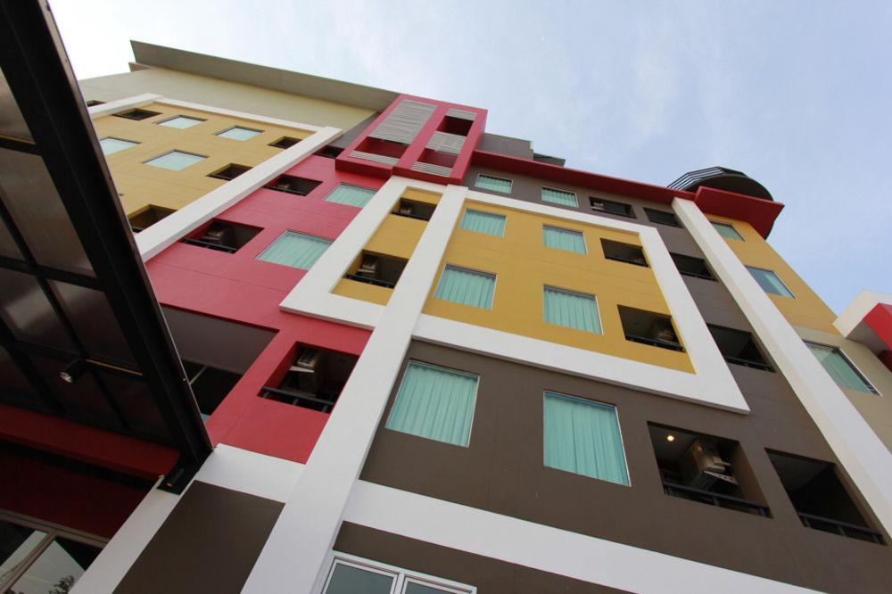 Trendy Hotel Nakhon Pathom Ngoại thất bức ảnh