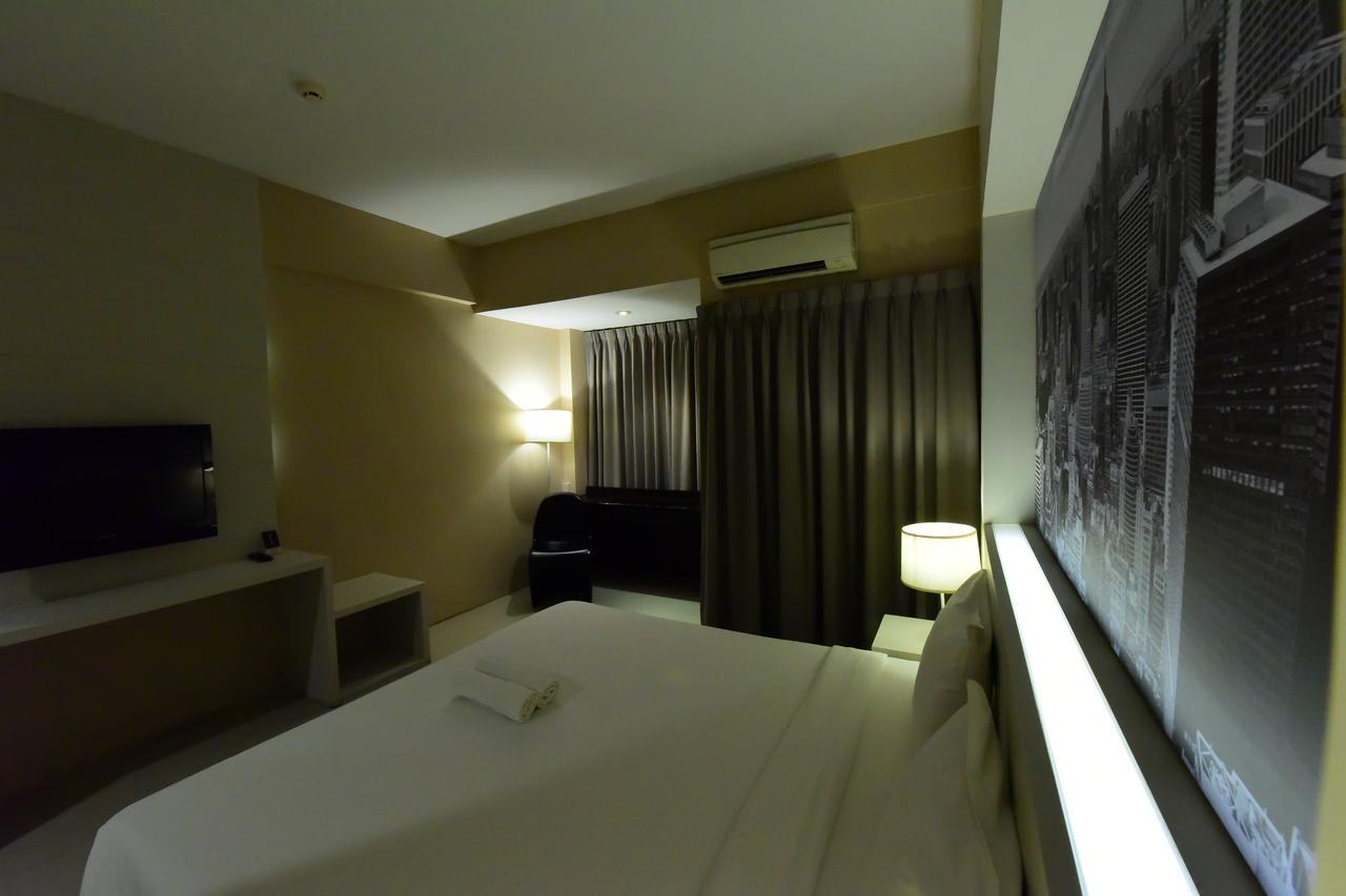 Trendy Hotel Nakhon Pathom Ngoại thất bức ảnh