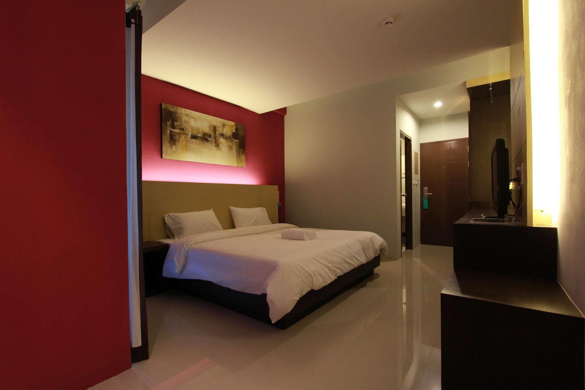 Trendy Hotel Nakhon Pathom Ngoại thất bức ảnh