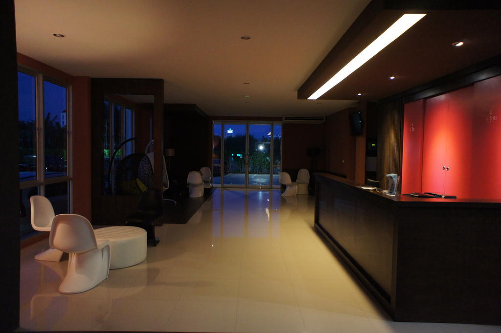 Trendy Hotel Nakhon Pathom Ngoại thất bức ảnh